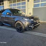 Das Team von SL Best Car Clean in Owingen bei der Arbeit