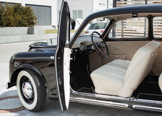 Das Team von SL Best Car Clean bei der fachgerechten Auto Innenreinigung in Owingen