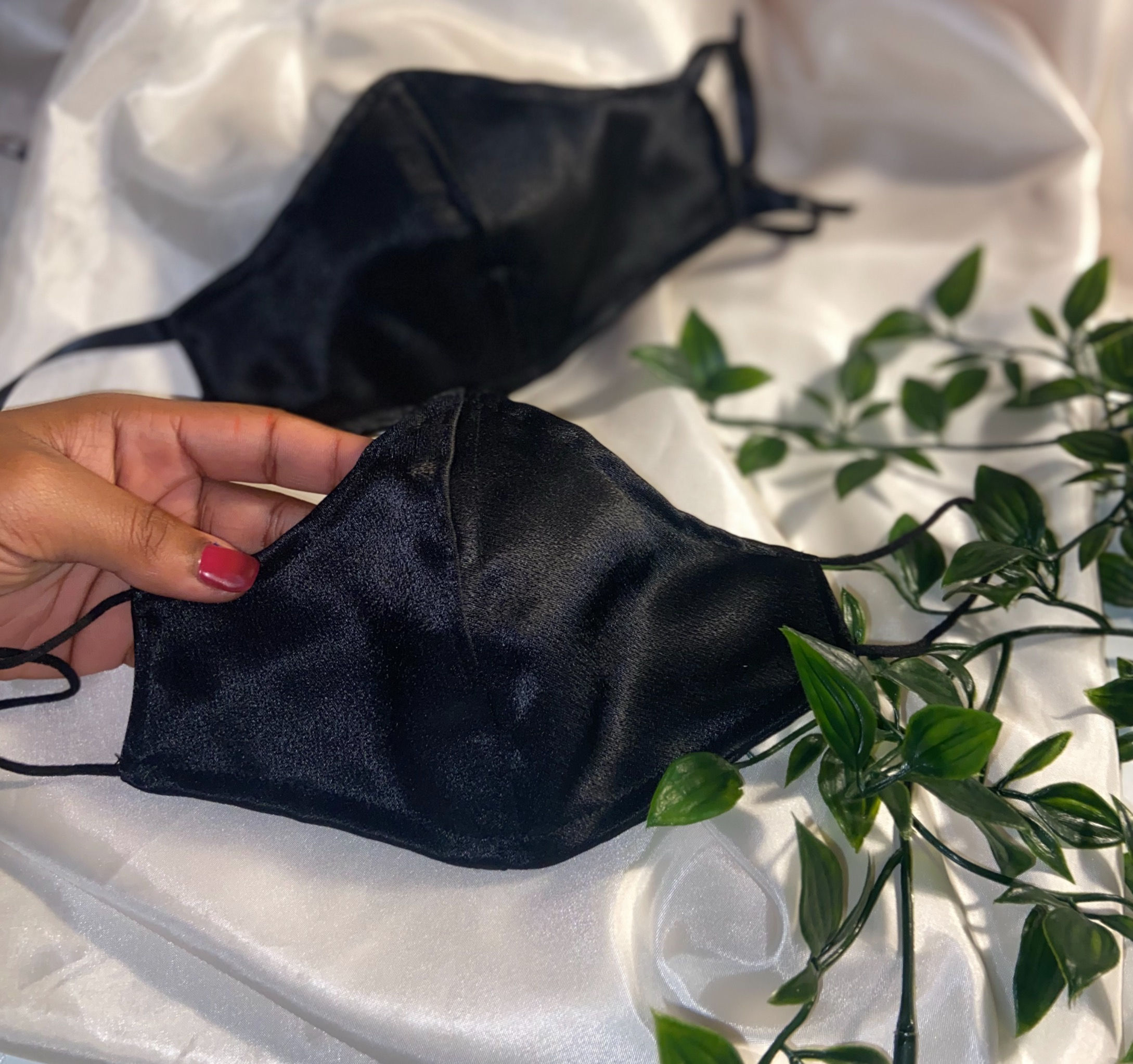 Silk Black Facemask