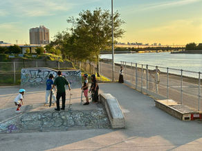 Kids learning how to skateboard in Osaka