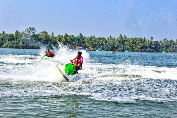 Tsunami-island-water-sports-270312-pixahive.jpg