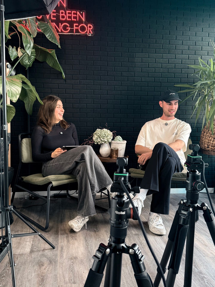 Content-Produktion im Famories Studio mit Media Clips, Video- und Podcast-Aufnahmen im eigenen Creative Studio.