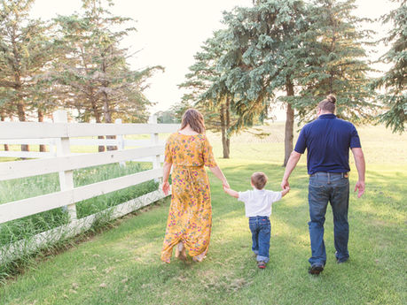 {Hudson} Family Farm Session