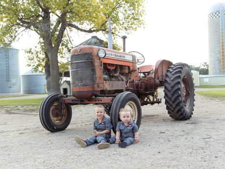 {Asher 1 & Porter 3} Children's Photo Session on the Farm