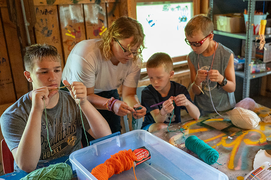 Camp_Crafts