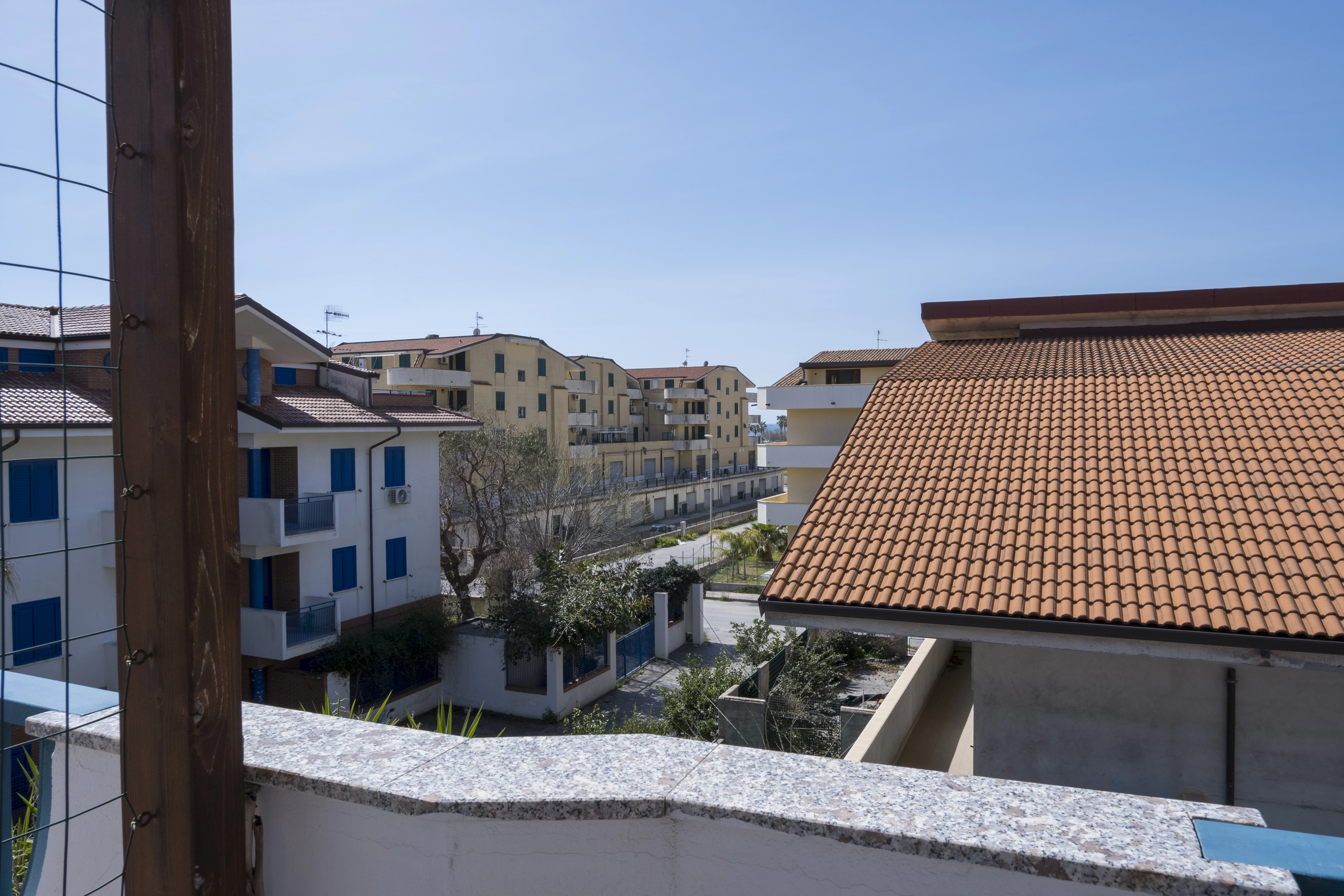 Camera-Allaro-balcone-