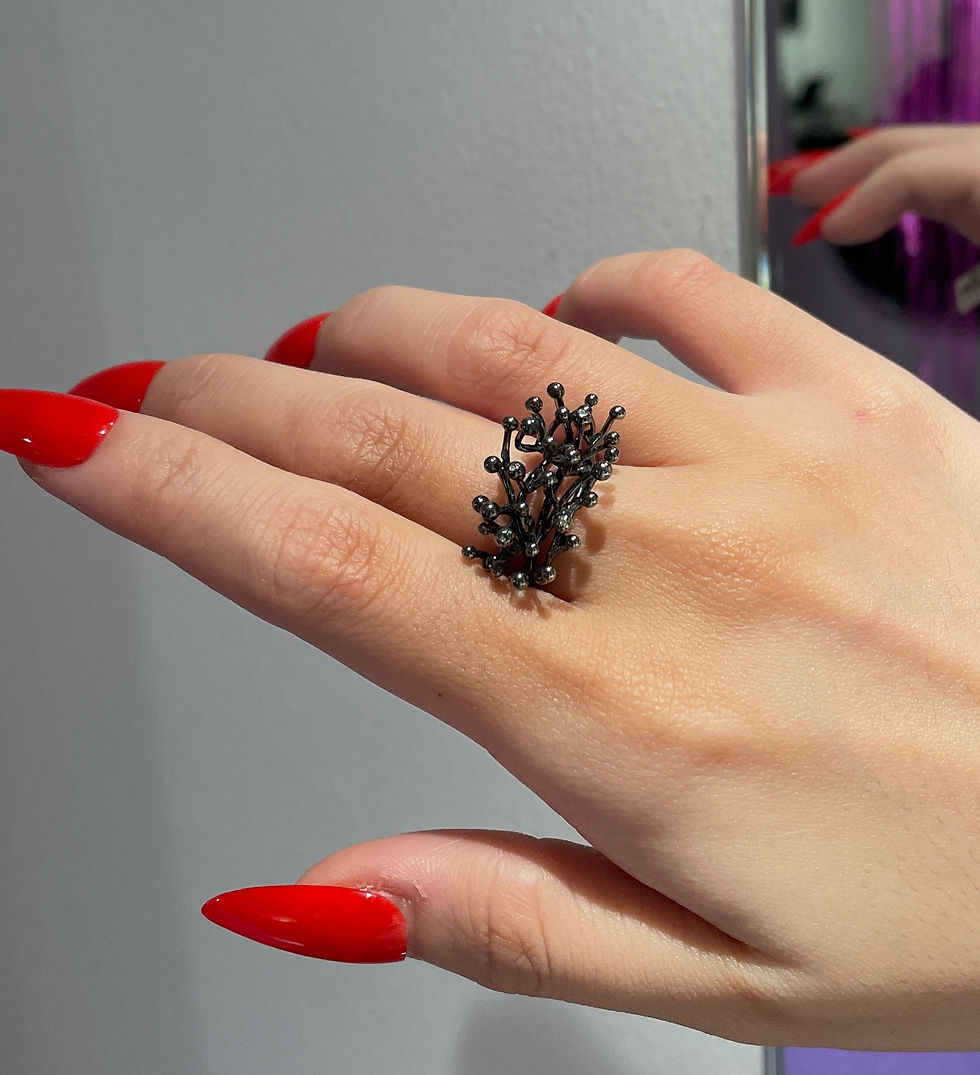 Thumbnail: ANEMONE SINGLE 10K gold ring with diamond