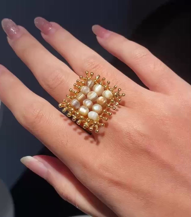 Thumbnail: BYZANTINE SQUARE shell silver ring