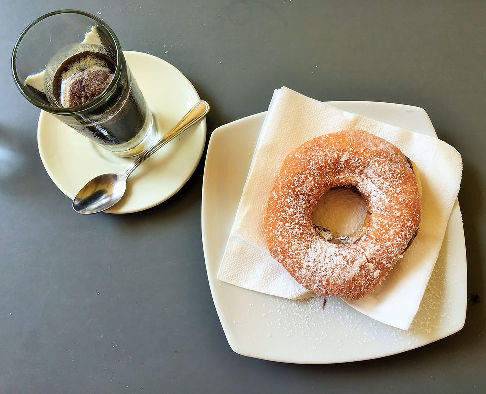 How to Eat in Italy like an Italian: 35 Etiquette Tips!