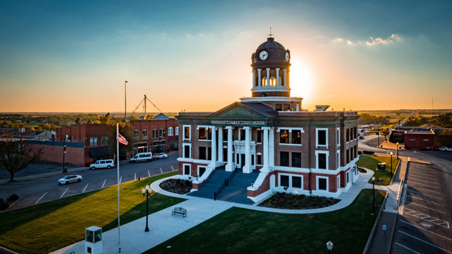 Cordell_Courthouse-AIP-Photo_by_Branden_Hart-4670016.jpg