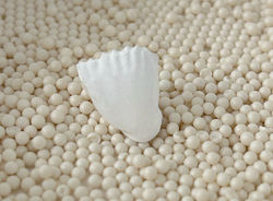Raw zirconia