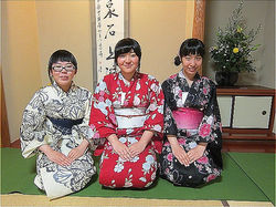 平成29年7月9日　浴衣茶会（華頂女子中学高等学校煎茶道部のお手伝い）