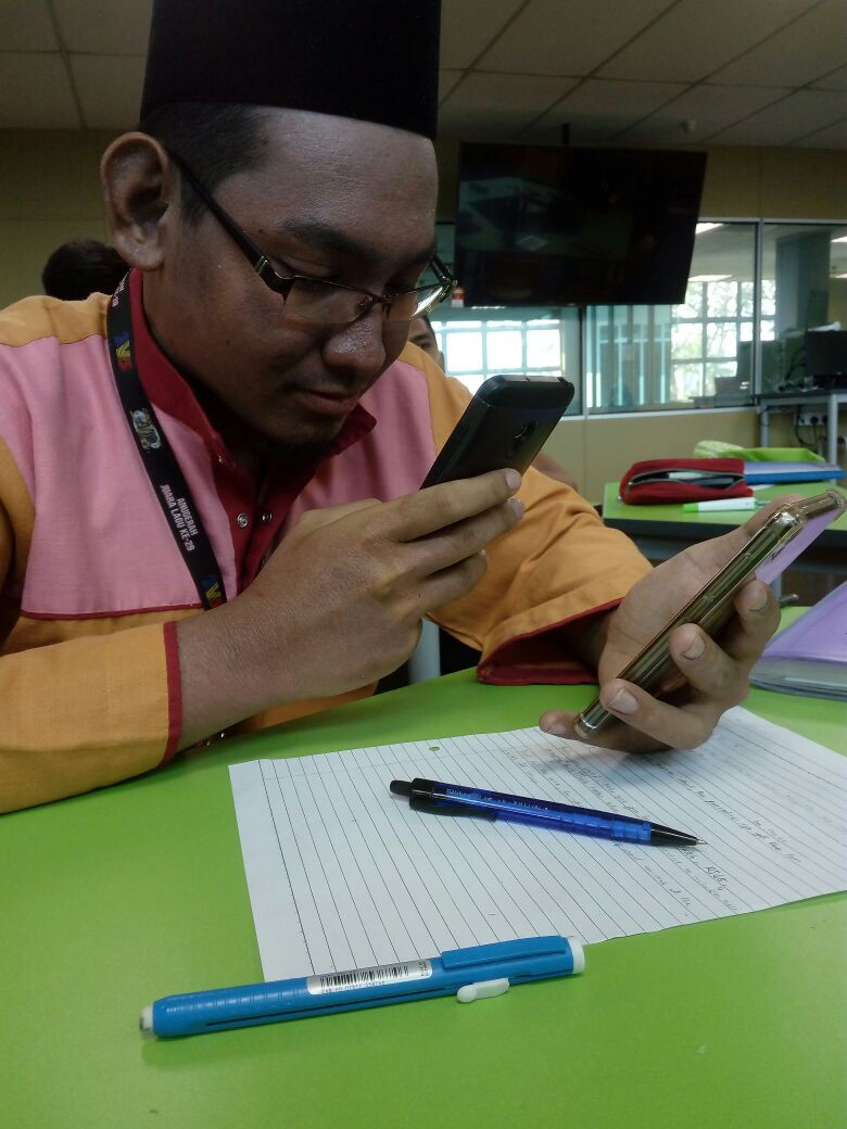 Tgh amek gambo tajuk lagu tu