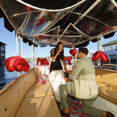 Romantic Seattle boat proposal; she said yes!
