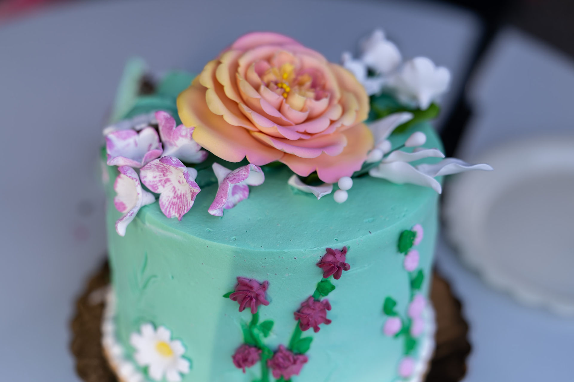 Floral wedding cake for Volunteer Park Conservatory in Seattle