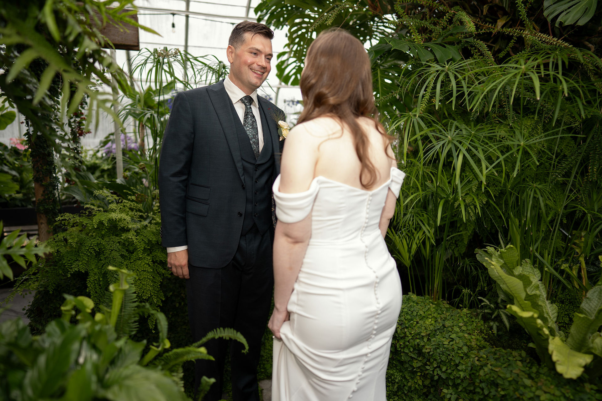 Couple eloping at Volunteer Park Conservatory in Seattle.