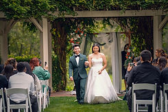 Couple's intimate elopement in the Pacific Northwest, captured by Yari Photography