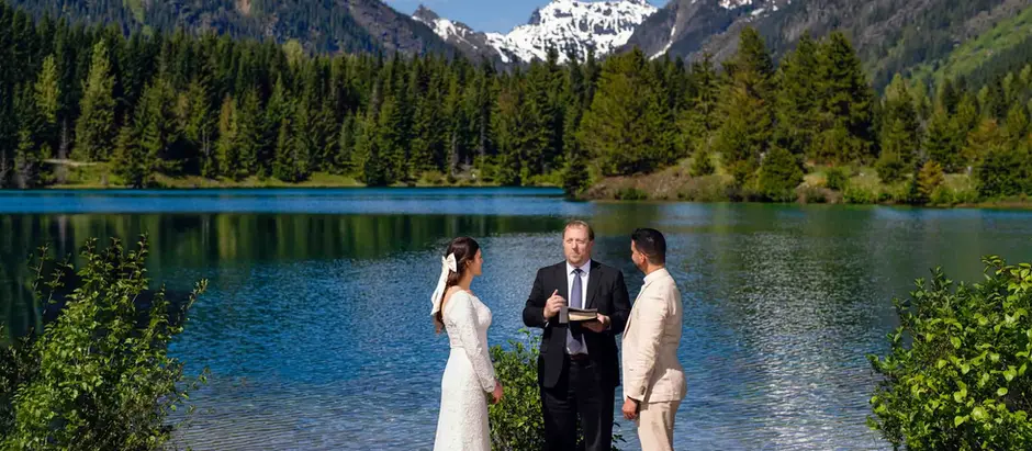 Understanding the Comprehensive Role of a Wedding Photographer in Seattle and Beyond