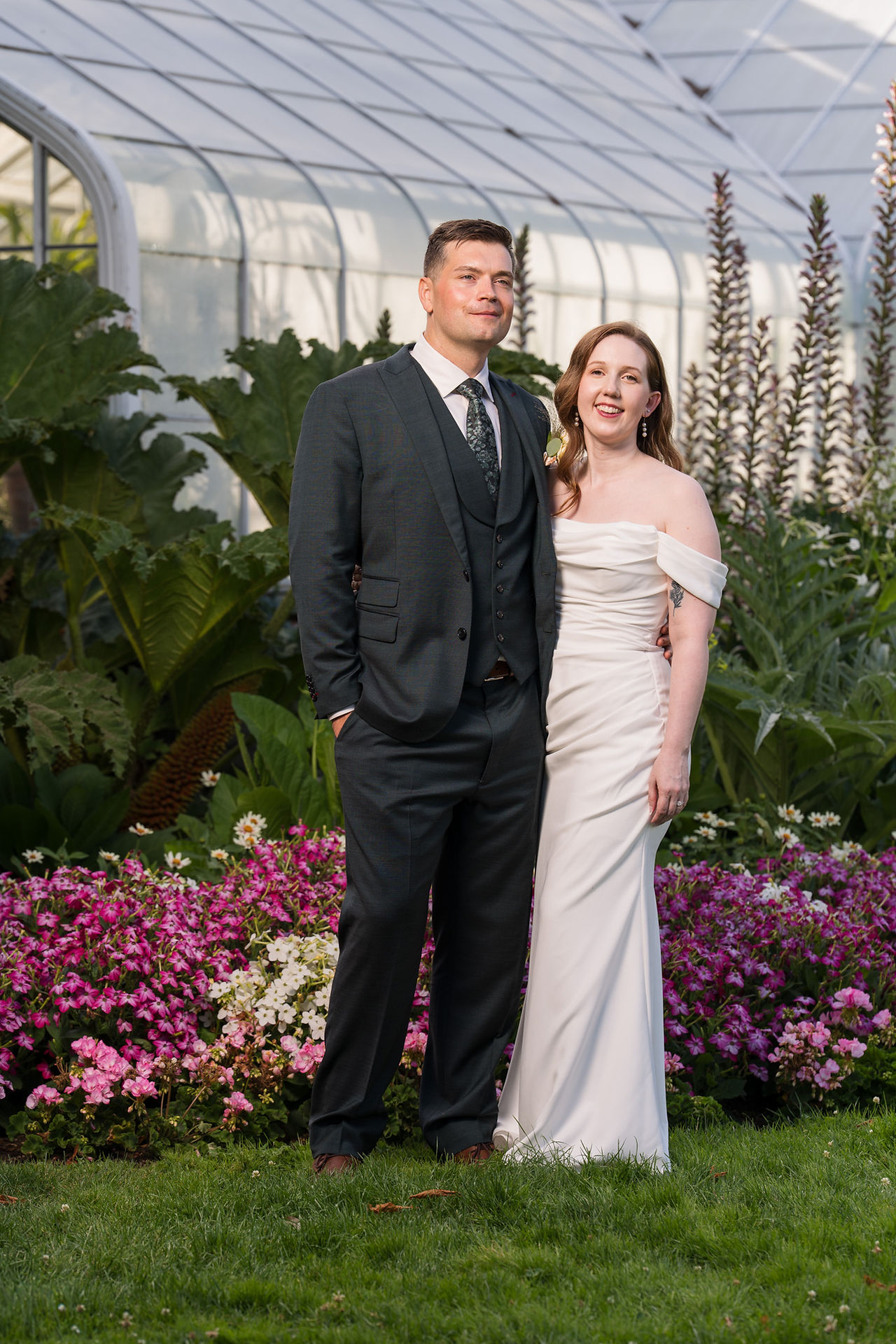 Wedding couple at Volunteer Park Conservatory in Seattle