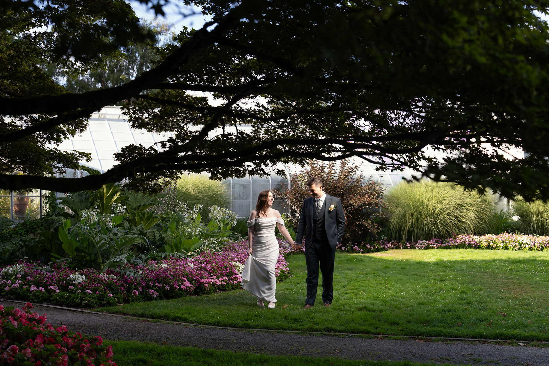 Wedding couple at Volunteer Park Conservatory in Seattle