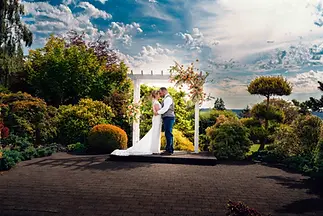 Best Wedding Photographer in Seattle & PNW – Stunning Elopements & Luxury Weddings