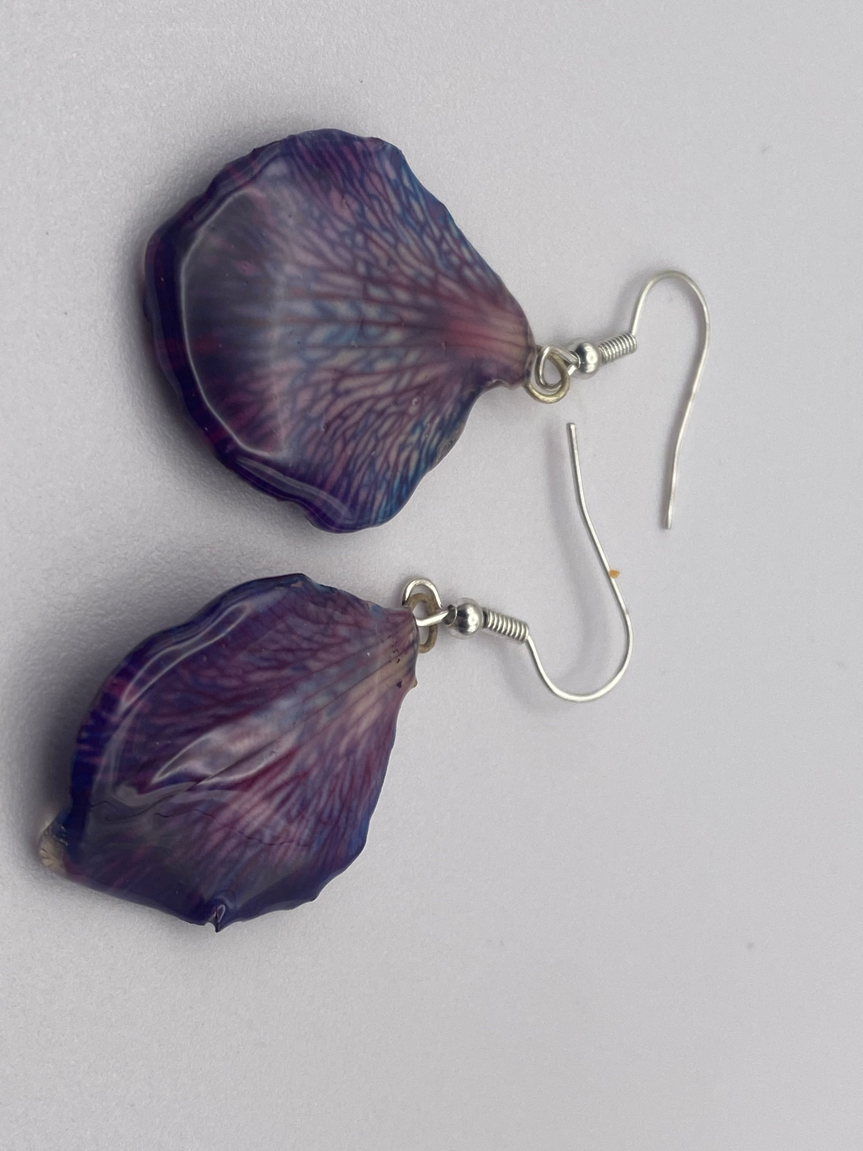 Real Flower Petal Earrings – Deep Violet & Magenta Veined Botanical Dangles