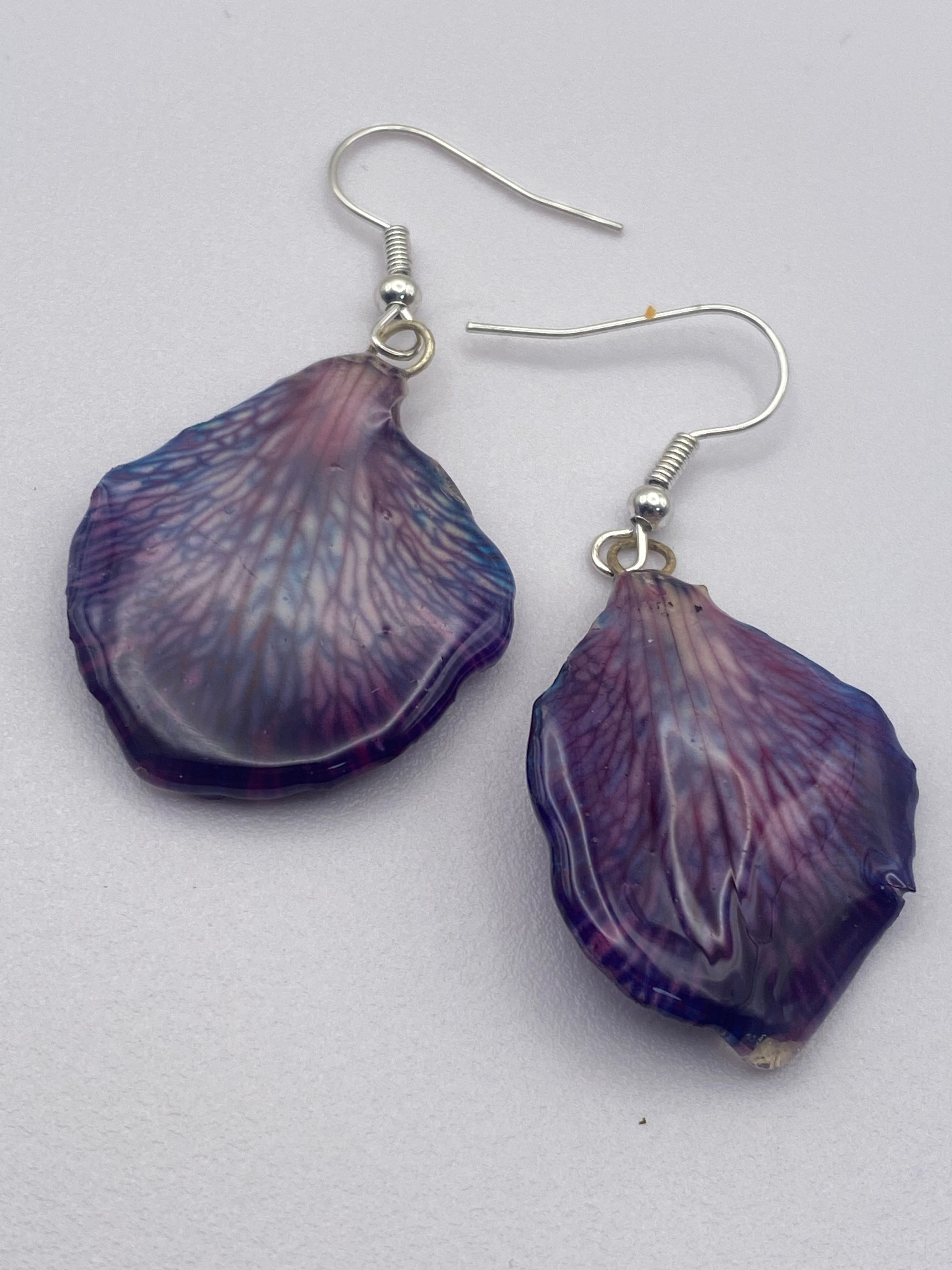 Real Flower Petal Earrings – Deep Violet & Magenta Veined Botanical Dangles