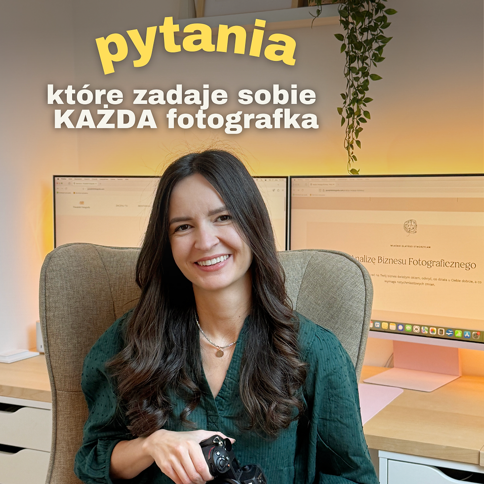 fotografka-przy-biurku4.png