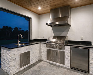 Outdoorkitchen.jpeg