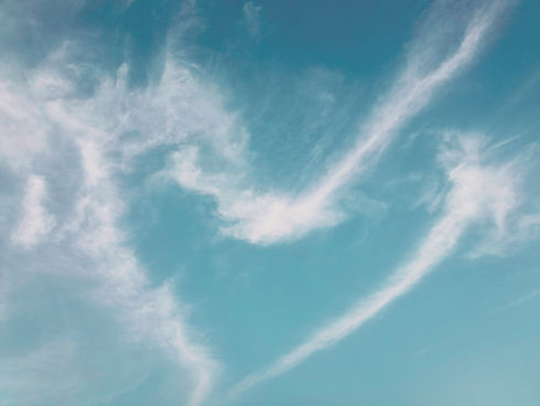 clouds-form-heart-in-the-sky.jpg