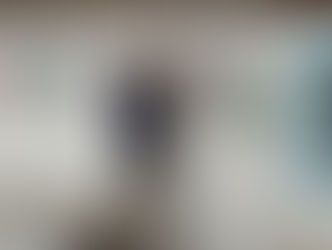作品を眺めながら