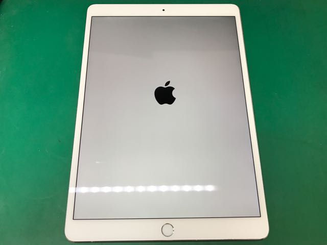 iPad Pro 10.5インチ MQDT2J/A WiFi 64gb 画面割れ iPad Pro 10.5 2017 起動しない修理はディスプレイ画面ガラス