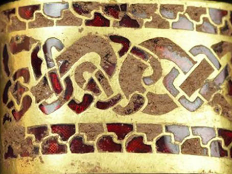 Anglo-Saxon style 18K gold wedding band