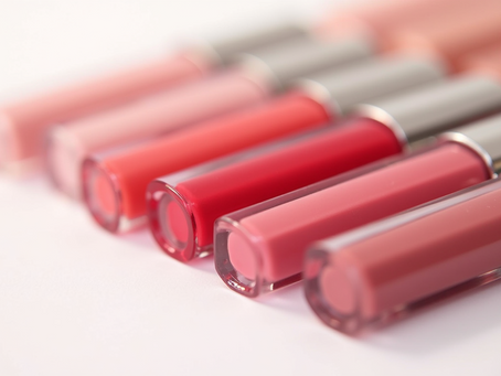 The Ultimate Guide to Choosing the Perfect Lip Gloss for Every Occasion
