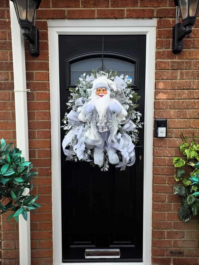 Luxury silver Santa Christmas door wreath on front door 83cm statement display UK