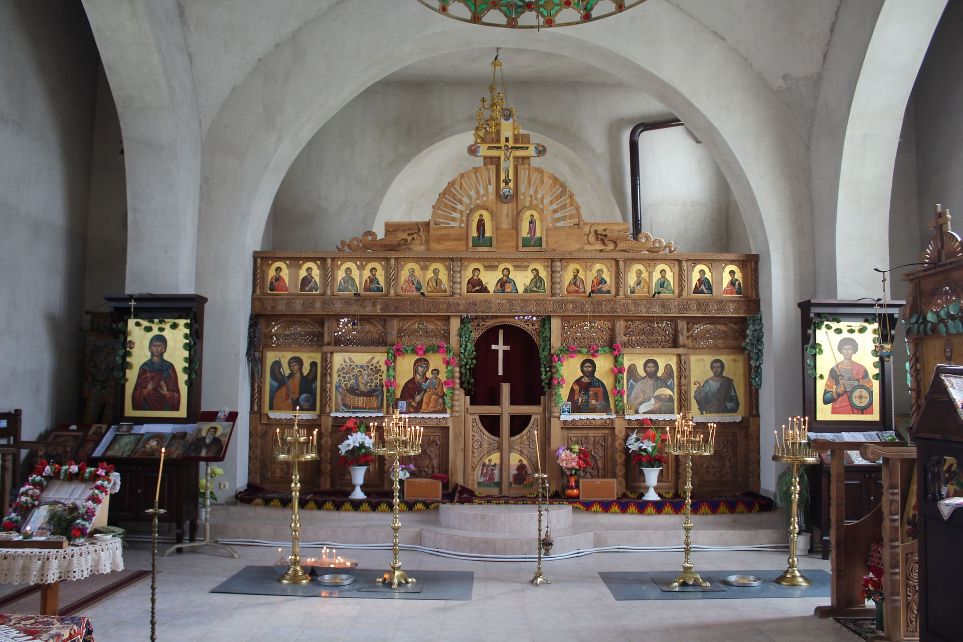 храм Успение Богородично Черни Вит
