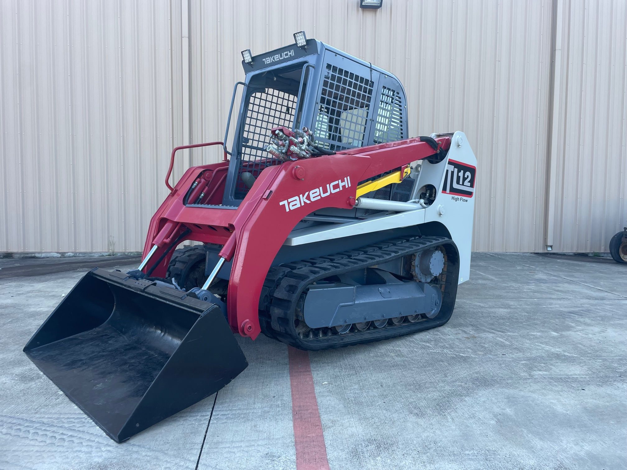 SOLD !!! 2013 Takeuchi tl12 track loader