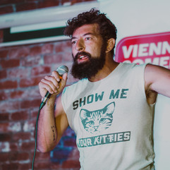 American Horror Stories standup comedy night in vienna, austria. Wien standup comedy.