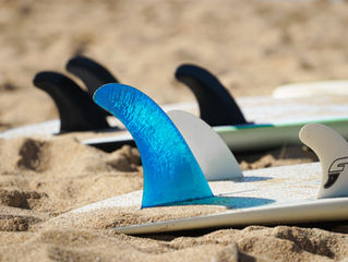 Evolution and History of Surfboard Fins