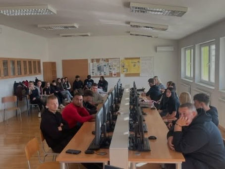 “Kreiraj svoju priliku – životopis i zamolba koji otvaraju vrata”