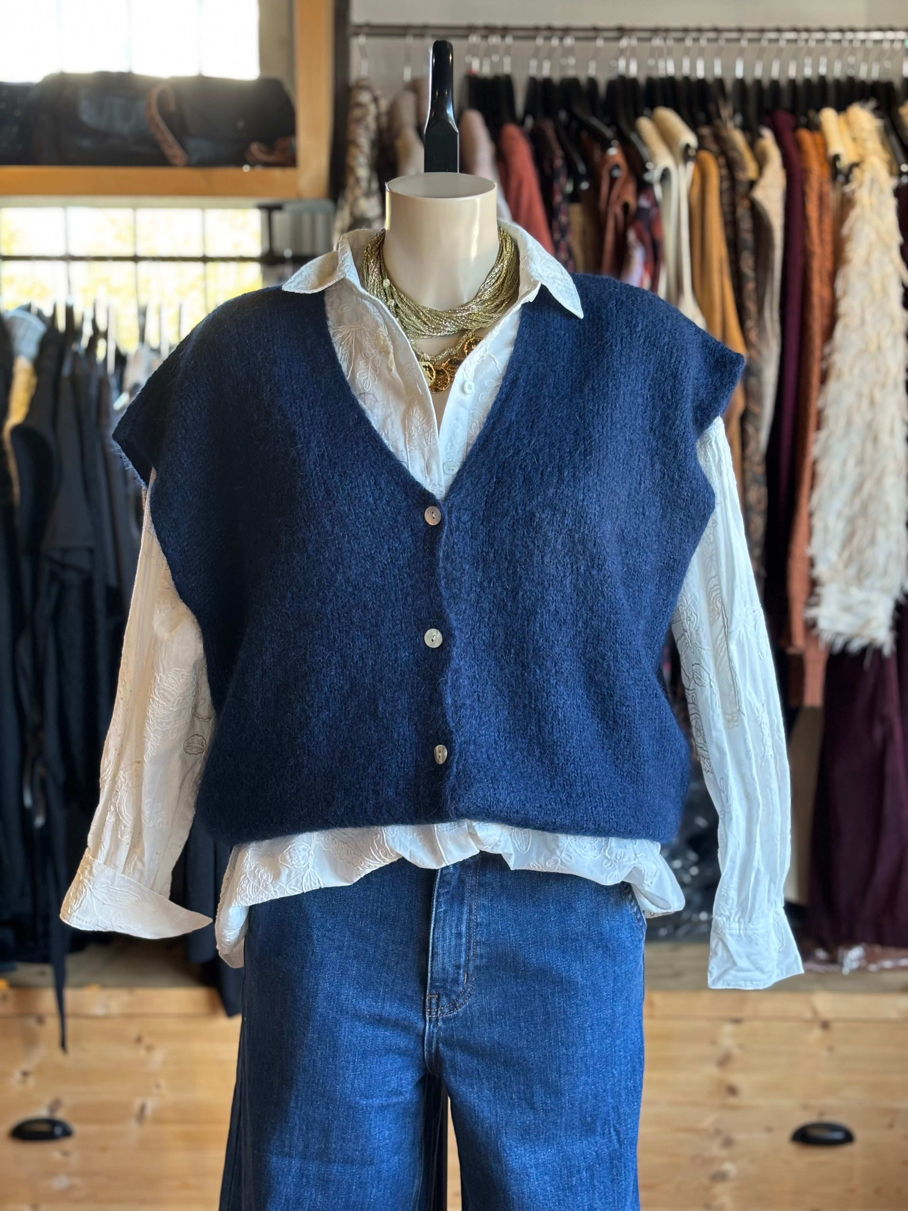 GILET SANS MANCHE MADELEINE (PLUSIEURS COLORIS)