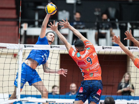 Azulim/Sicoob Aracoop/Monte Carmelo vence o SESI e segue em ascensão na Superliga