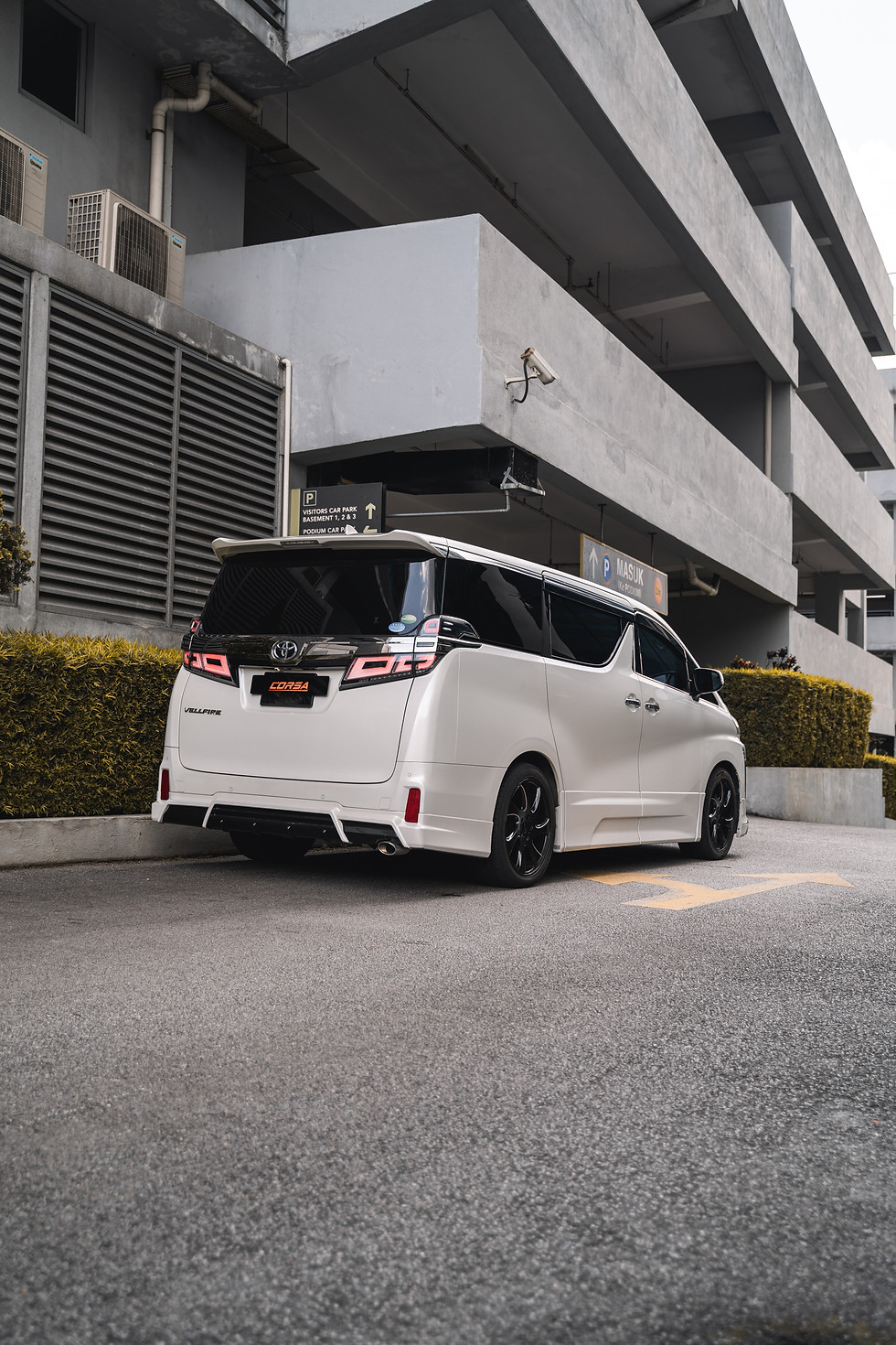 Thumbnail: TOYOTA VELLFIRE