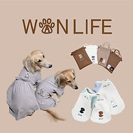 オリジナルわんこの刺繍を施したお洋服やバッグ、ブランケット等の雑貨に名入れをいたします。

リンクコーデができるオーナー様グッズもご用意しております。

WAN LIFEにしかない刺繍の可愛さに直接触れてください！