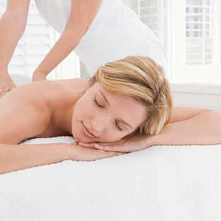 Massage, klassische Massage Baden
Aromaöl Massage
Aroma Ölmassage