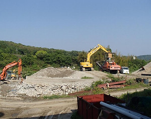 土木建築材料(真砂土・再生砕石)