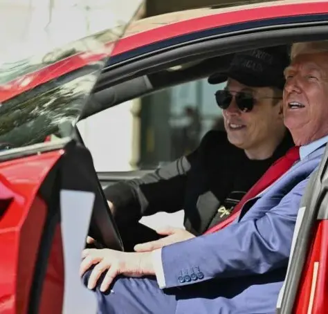 Tesla tem queda nas vendas globais, mas Musk acredita ter carta na manga