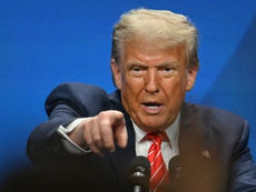 Trump é acusado de 'claro abuso de poder' por tarifas ao Brasil por senadores democratas
