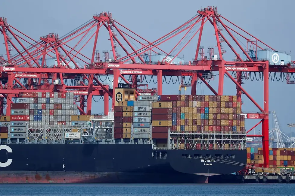 Porto de Long Beach, EUA • 16/07/2018. REUTERS/Mike Blake/File Photo