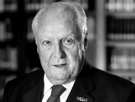 René Ariel Dotti, o esgrimista da liberdade